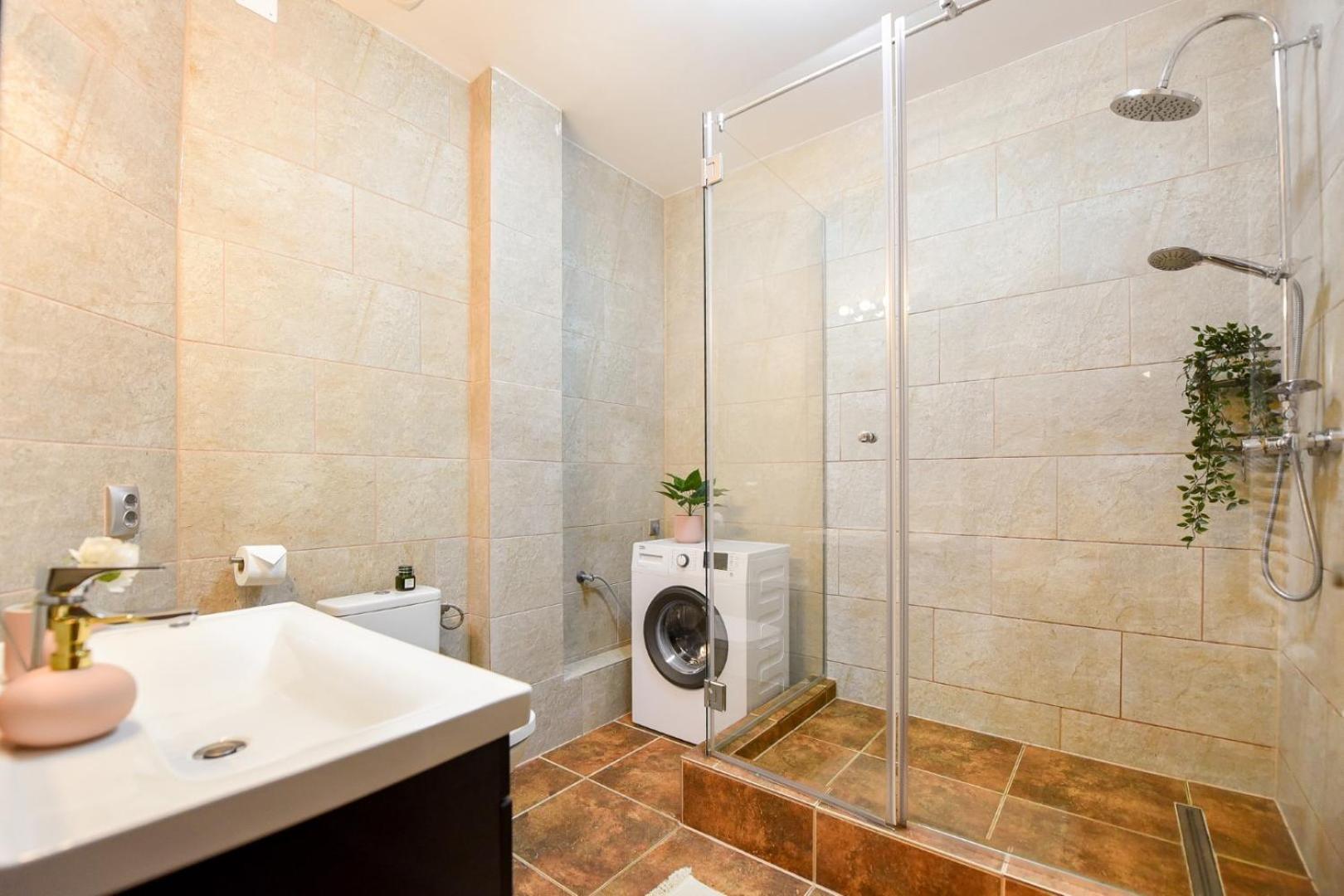 Historic Charm, Modern Comfort - Accommodation In The Heart Of The Old Town Bukarest Zimmer foto