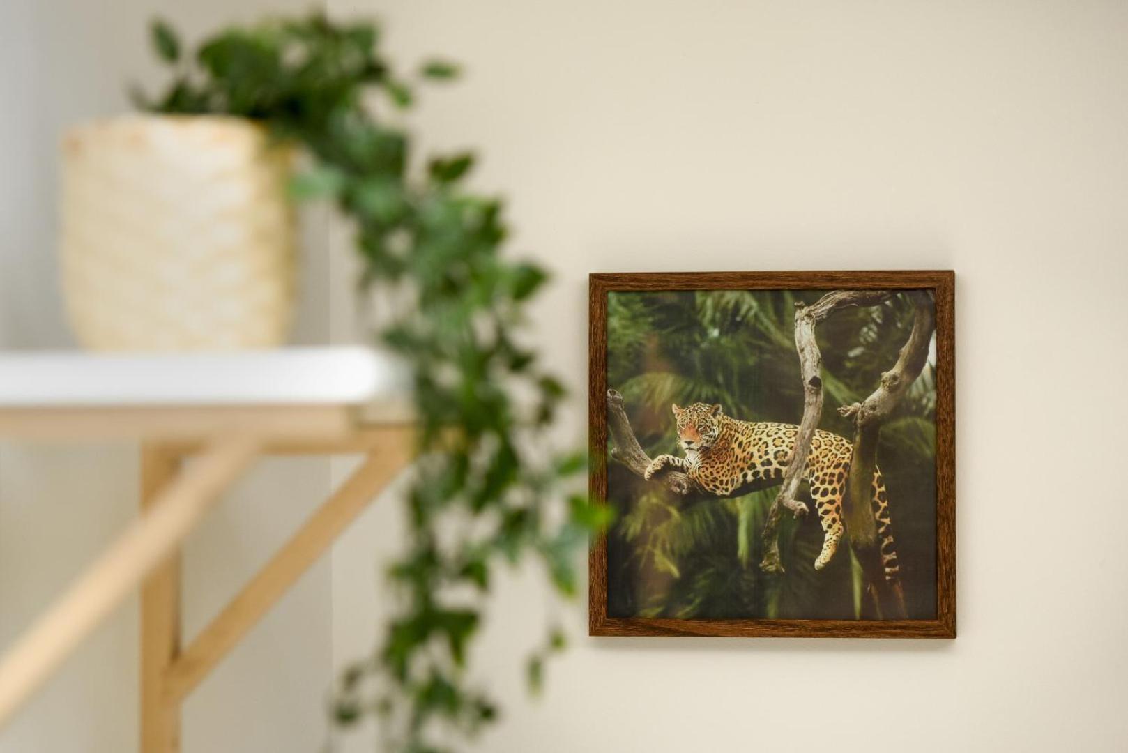 Historic Charm, Modern Comfort - Accommodation In The Heart Of The Old Town Bukarest Zimmer foto