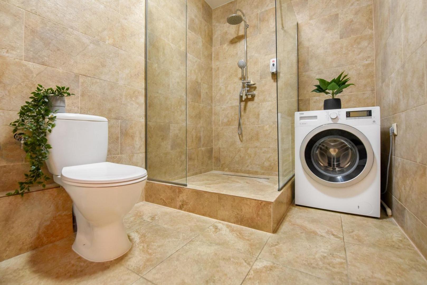 Historic Charm, Modern Comfort - Accommodation In The Heart Of The Old Town Bukarest Zimmer foto